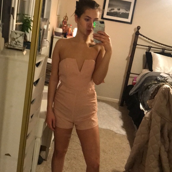 Pink romper - Picture 7 of 8